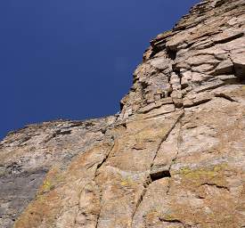 No Sweat Arete Claudine